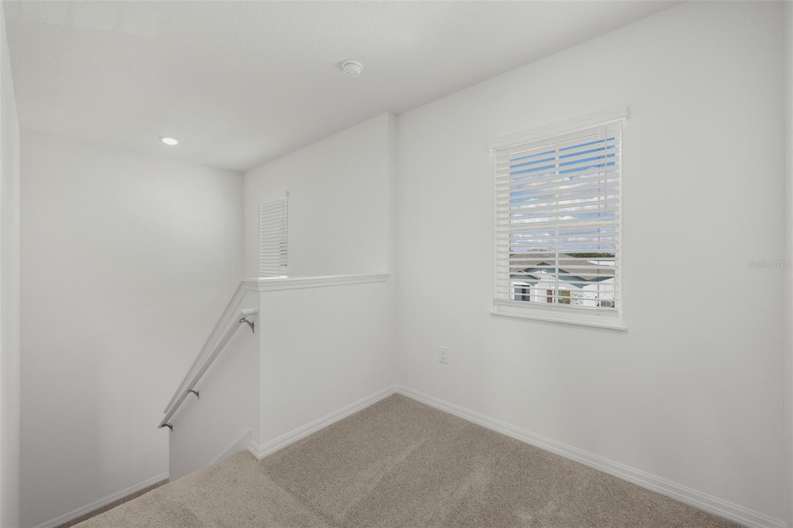 Image 10 of 31 For 1774 White Elephant Loop