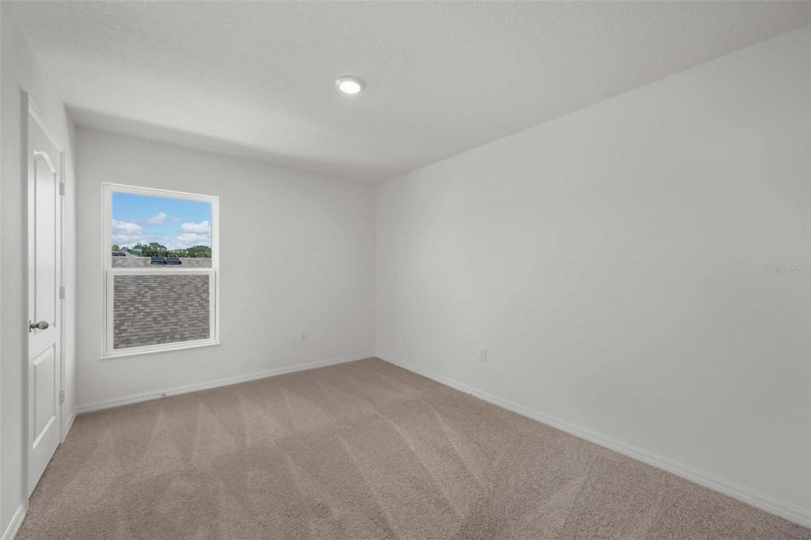 Image 26 of 31 For 1774 White Elephant Loop