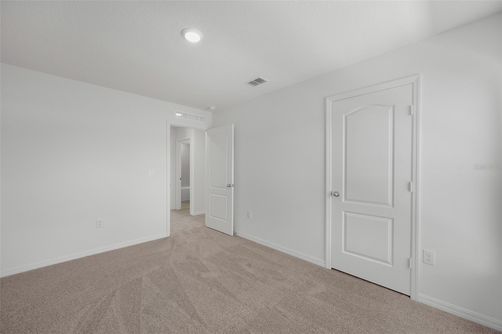 Image 27 of 31 For 1774 White Elephant Loop