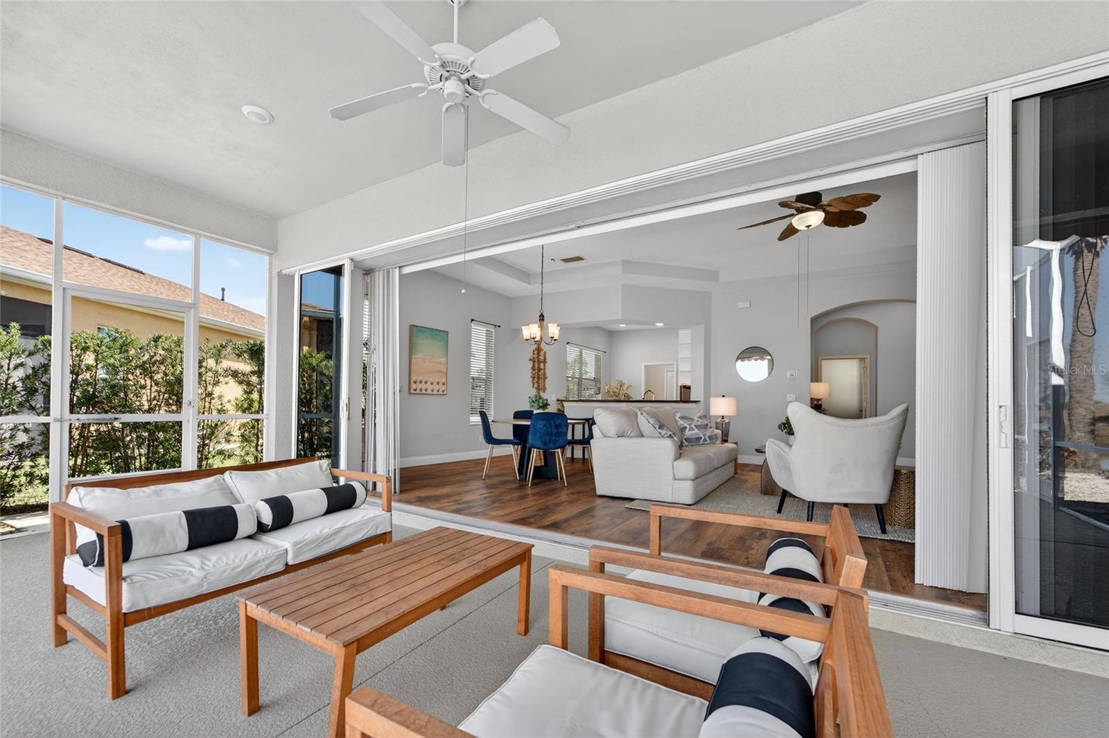 Image 24 of 47 For 915 Regal Manor Way