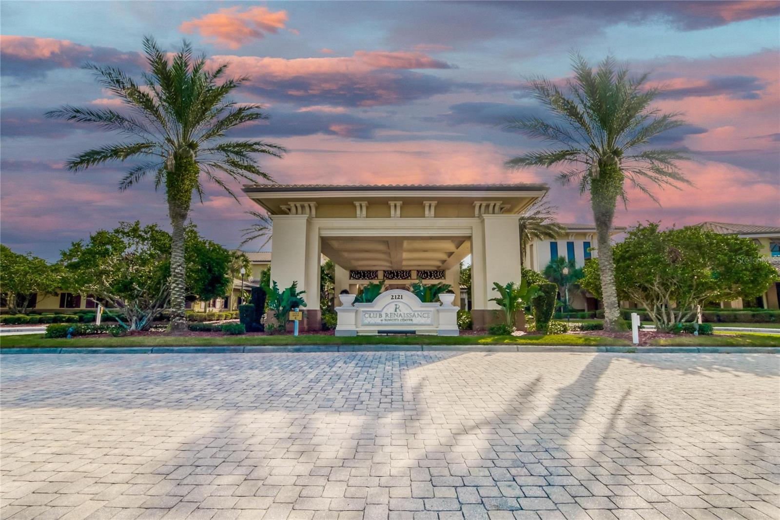 Image 36 of 47 For 915 Regal Manor Way