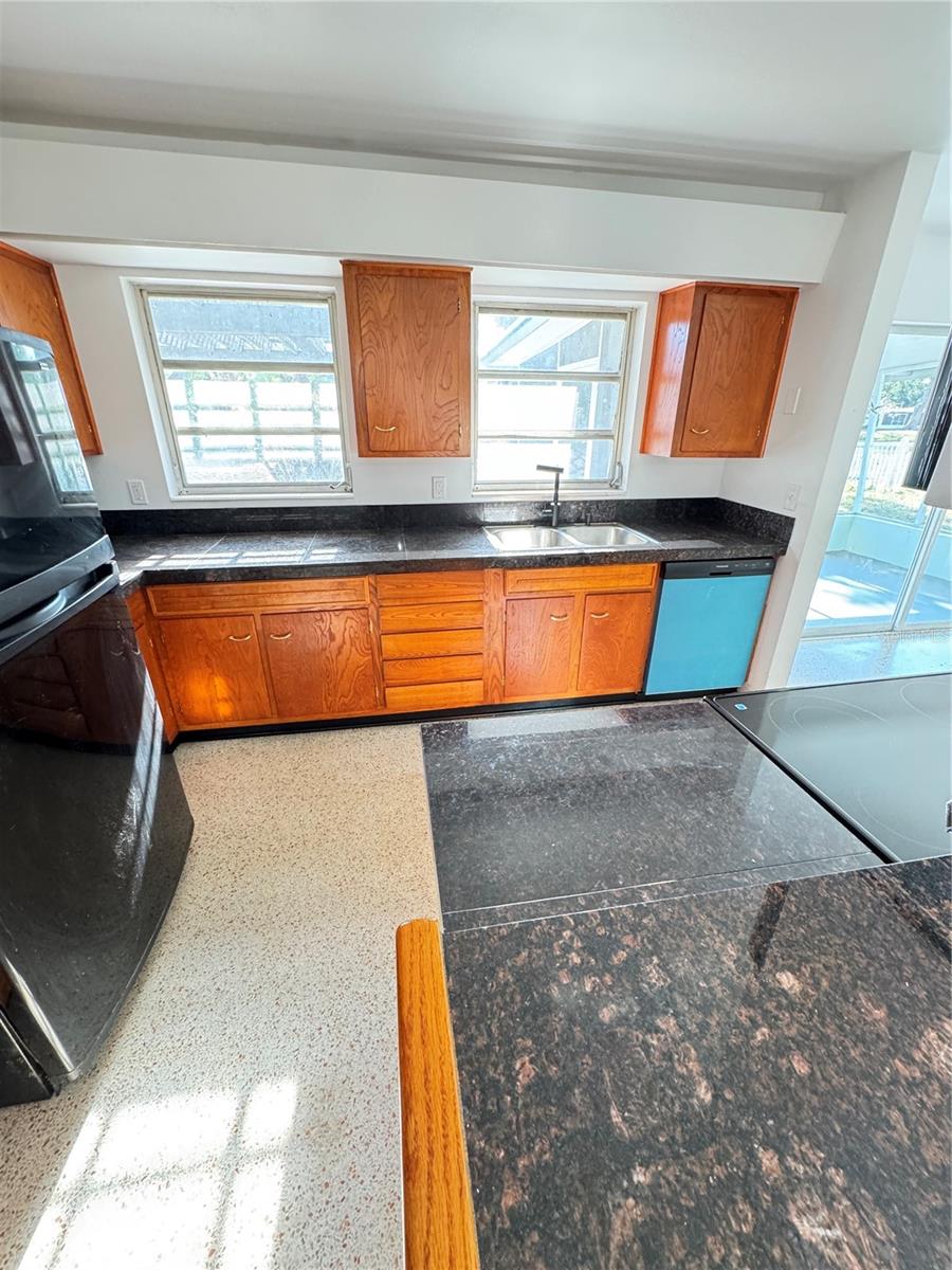Image 5 of 19 For 8484 120th Street
