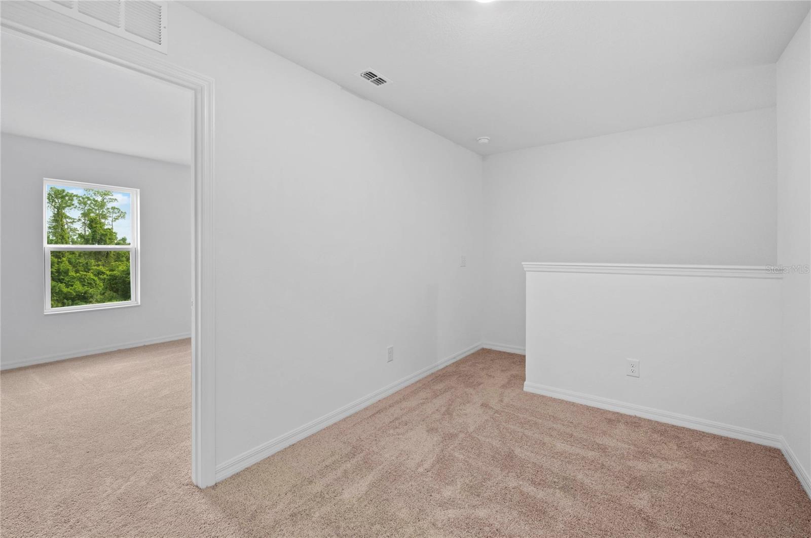 Image 13 of 23 For 563 Bay Leaf Drive