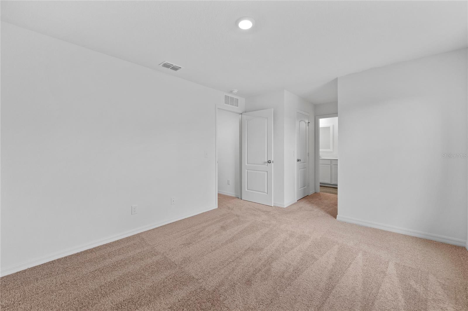 Image 15 of 23 For 563 Bay Leaf Drive