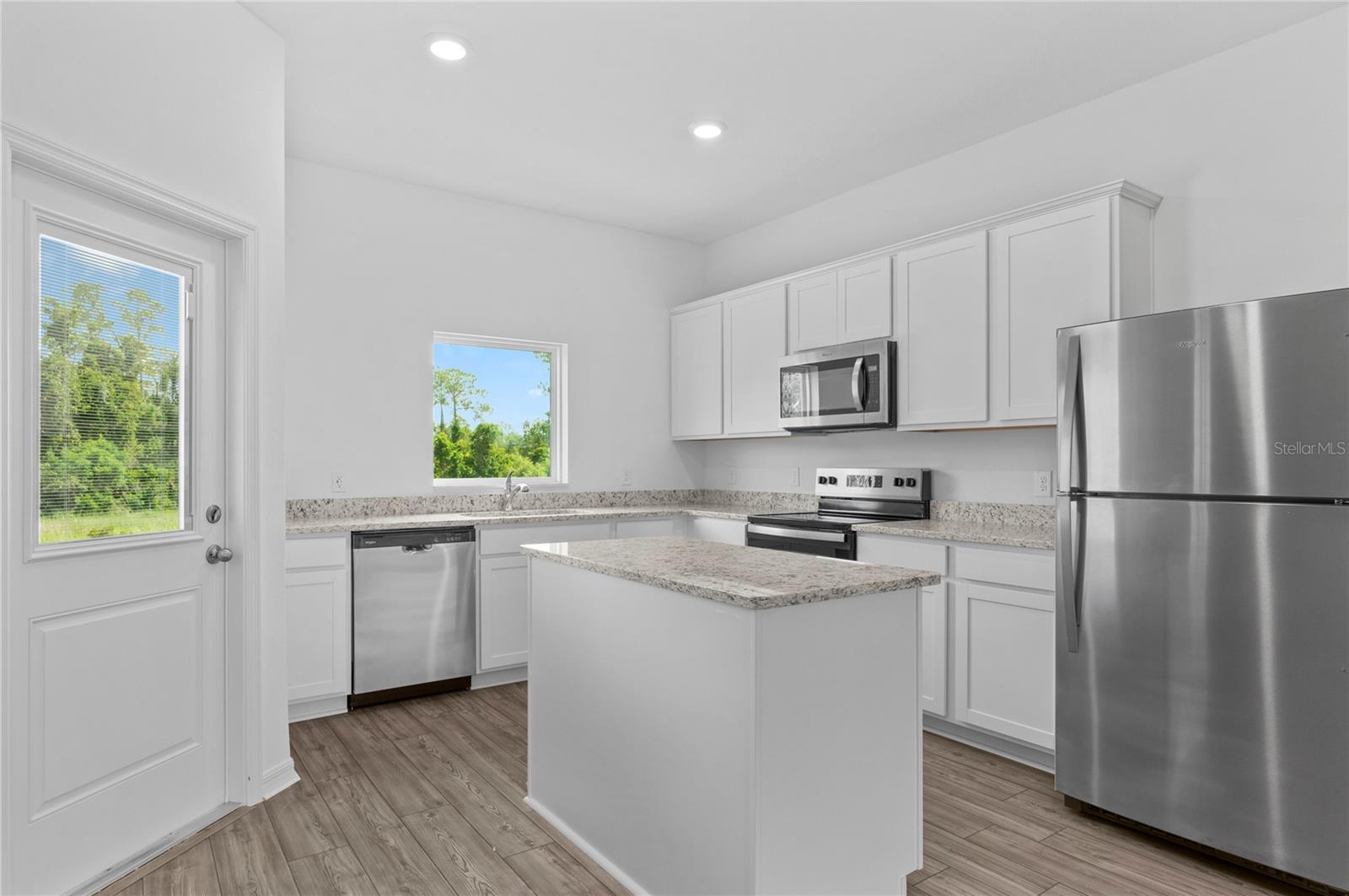 Image 3 of 23 For 563 Bay Leaf Drive