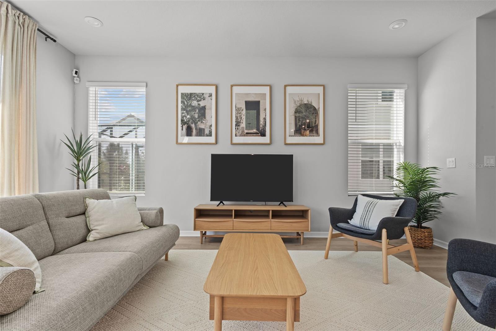 Listing photo id 10 for 17240 Balance Cove