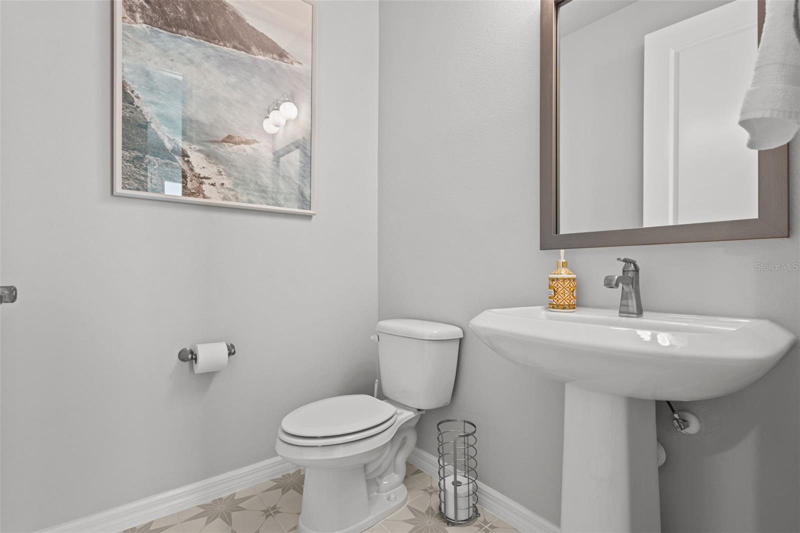 Listing photo id 13 for 17240 Balance Cove