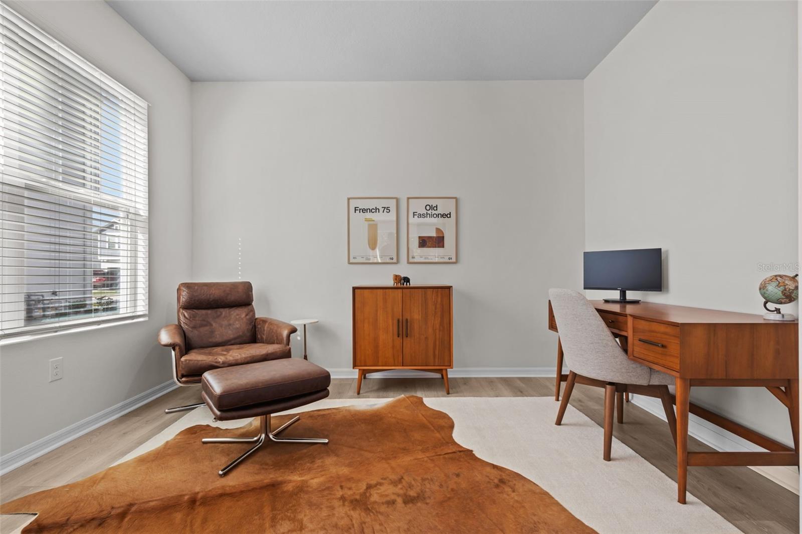 Listing photo id 2 for 17240 Balance Cove