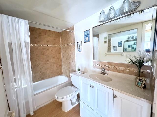 Image 13 of 64 For 946 Virginia Street 104- J