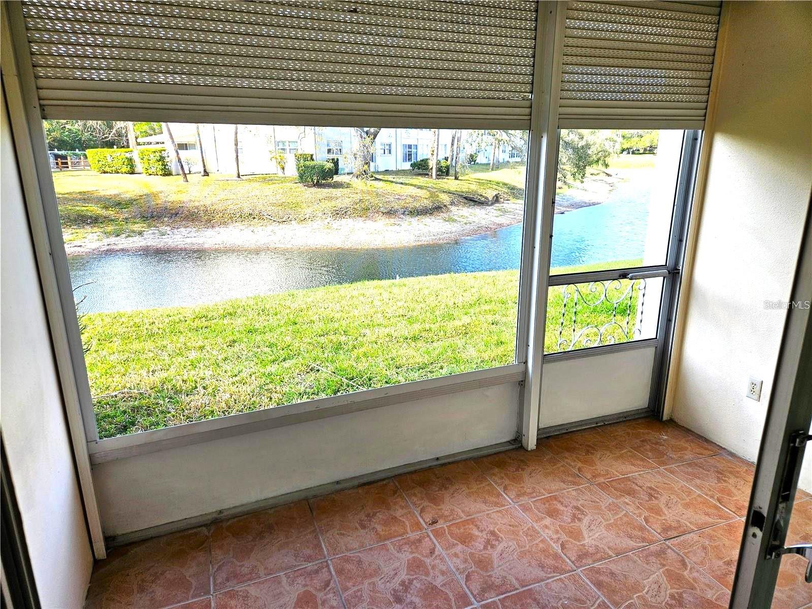 Image 15 of 64 For 946 Virginia Street 104- J