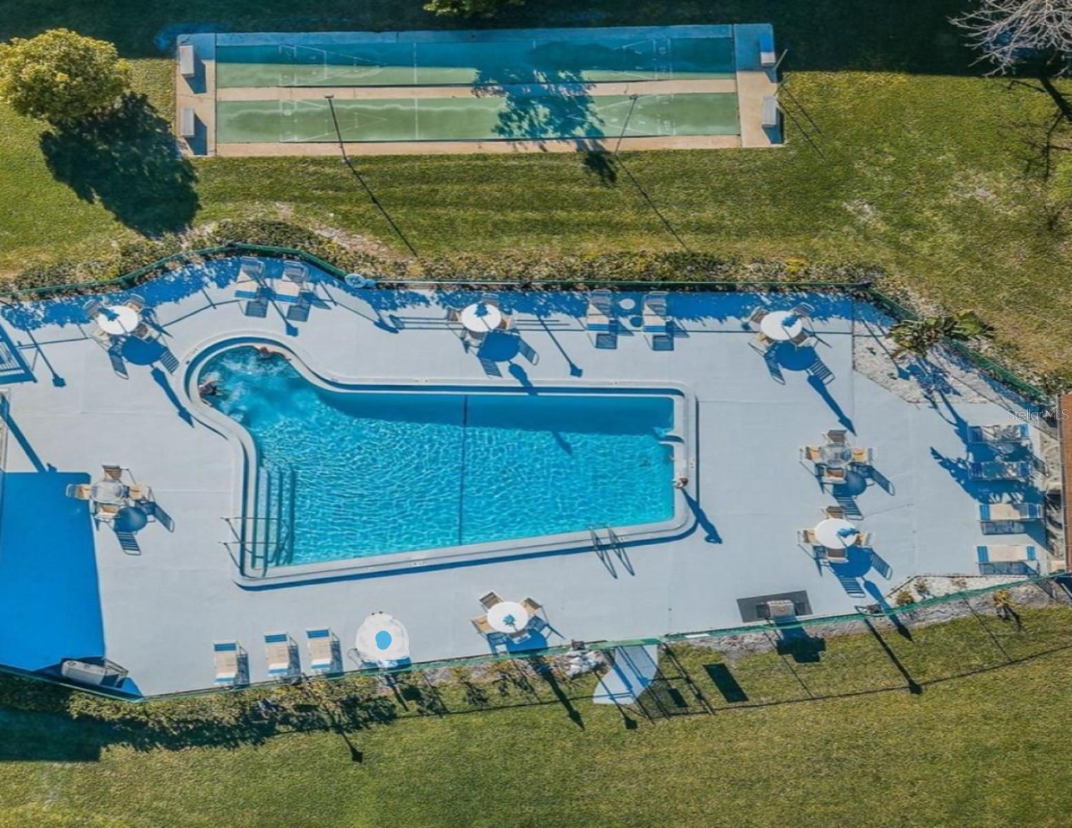 Image 32 of 64 For 946 Virginia Street 104- J