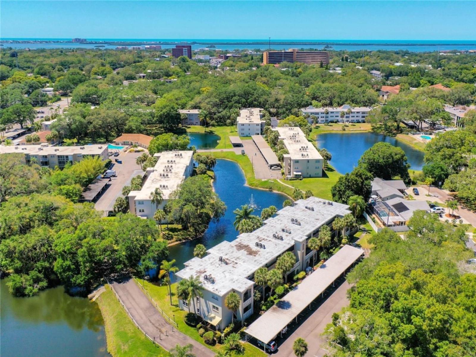 Image 38 of 64 For 946 Virginia Street 104- J