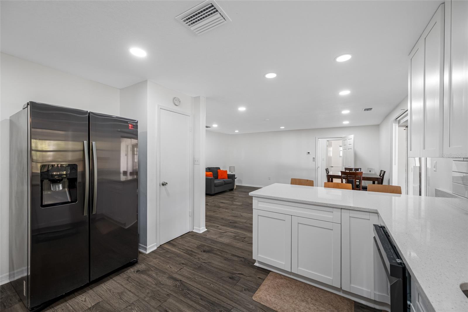 Image 13 of 53 For 3428 Yale Circle