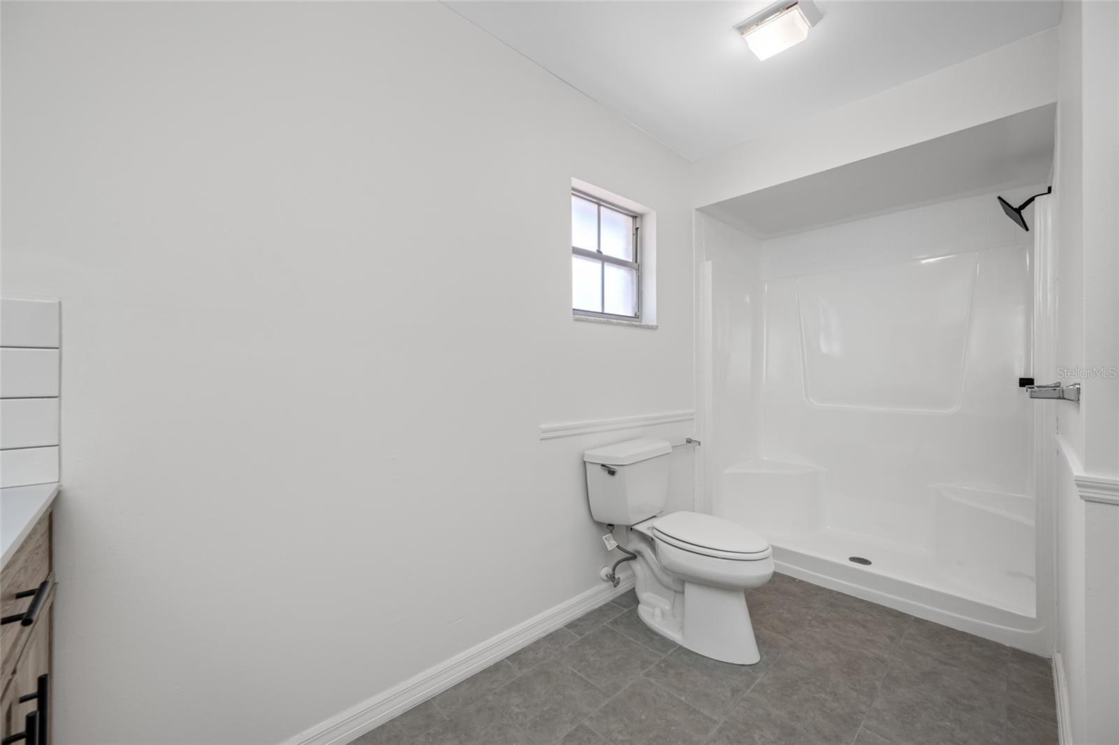 Image 24 of 53 For 3428 Yale Circle