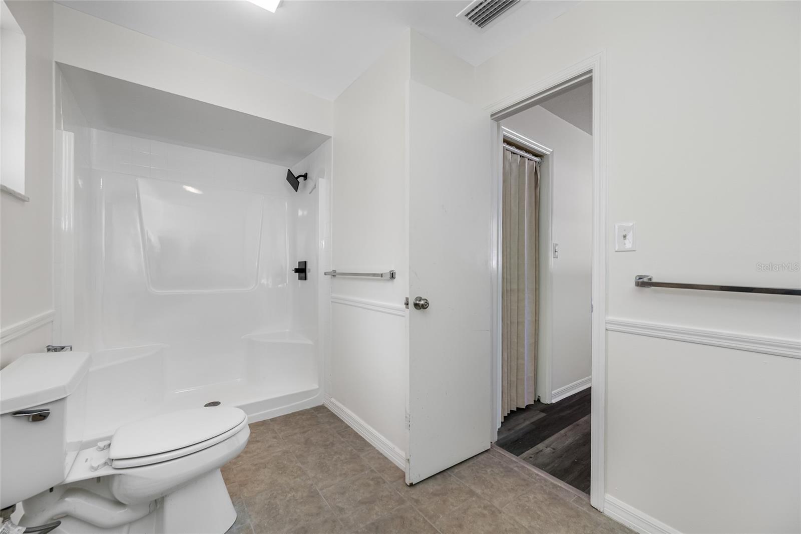 Image 27 of 53 For 3428 Yale Circle