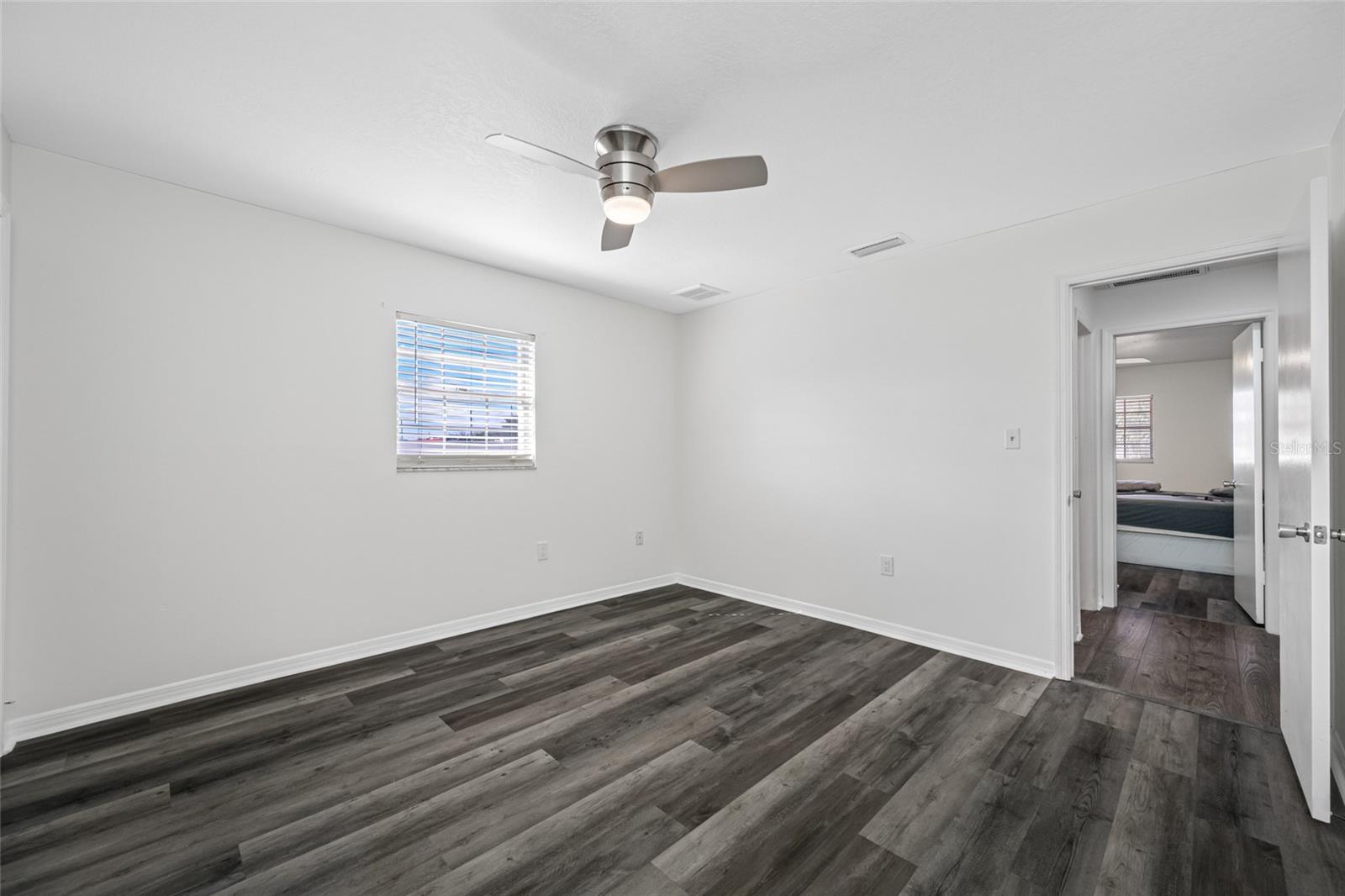 Image 31 of 53 For 3428 Yale Circle