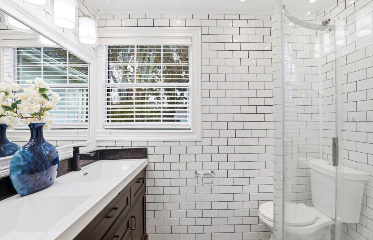 Image 25 of 67 For 2132 Bird Street