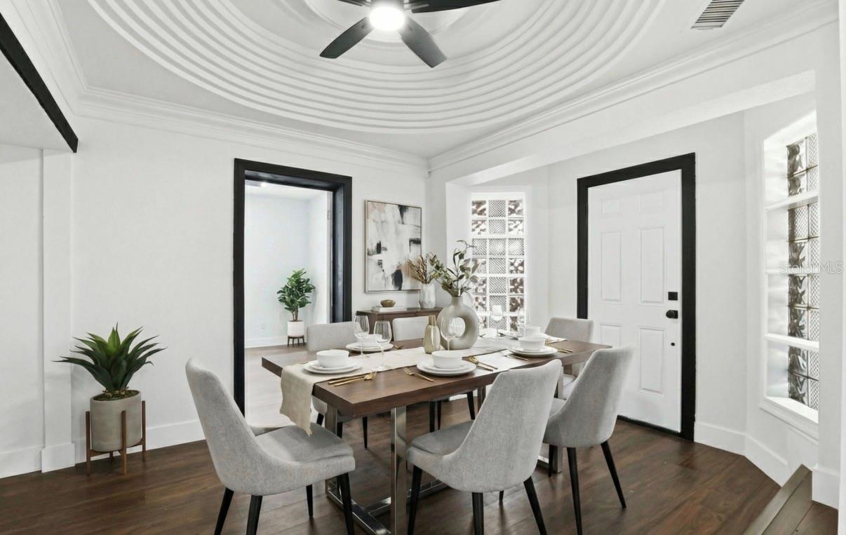 Image 35 of 67 For 2132 Bird Street