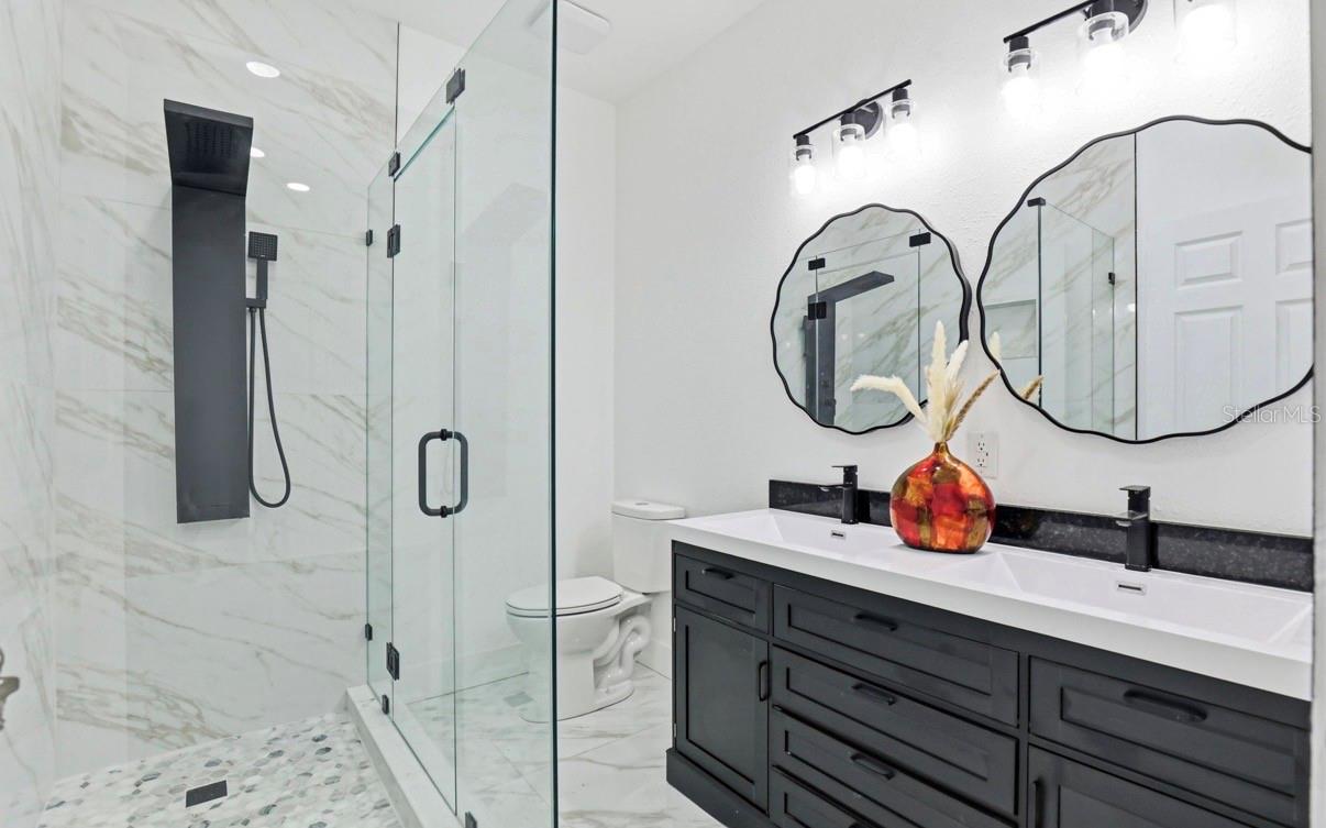 Image 42 of 67 For 2132 Bird Street