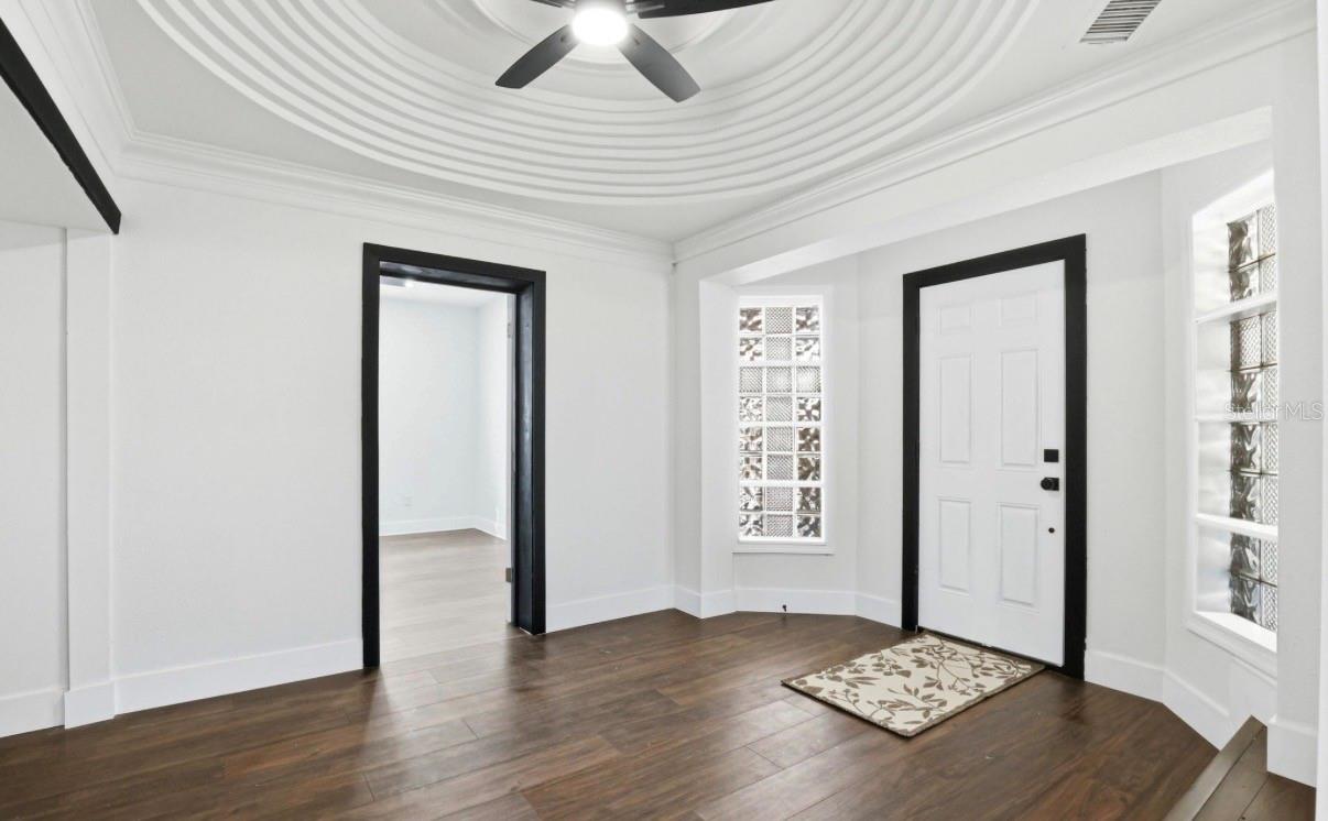 Image 43 of 67 For 2132 Bird Street