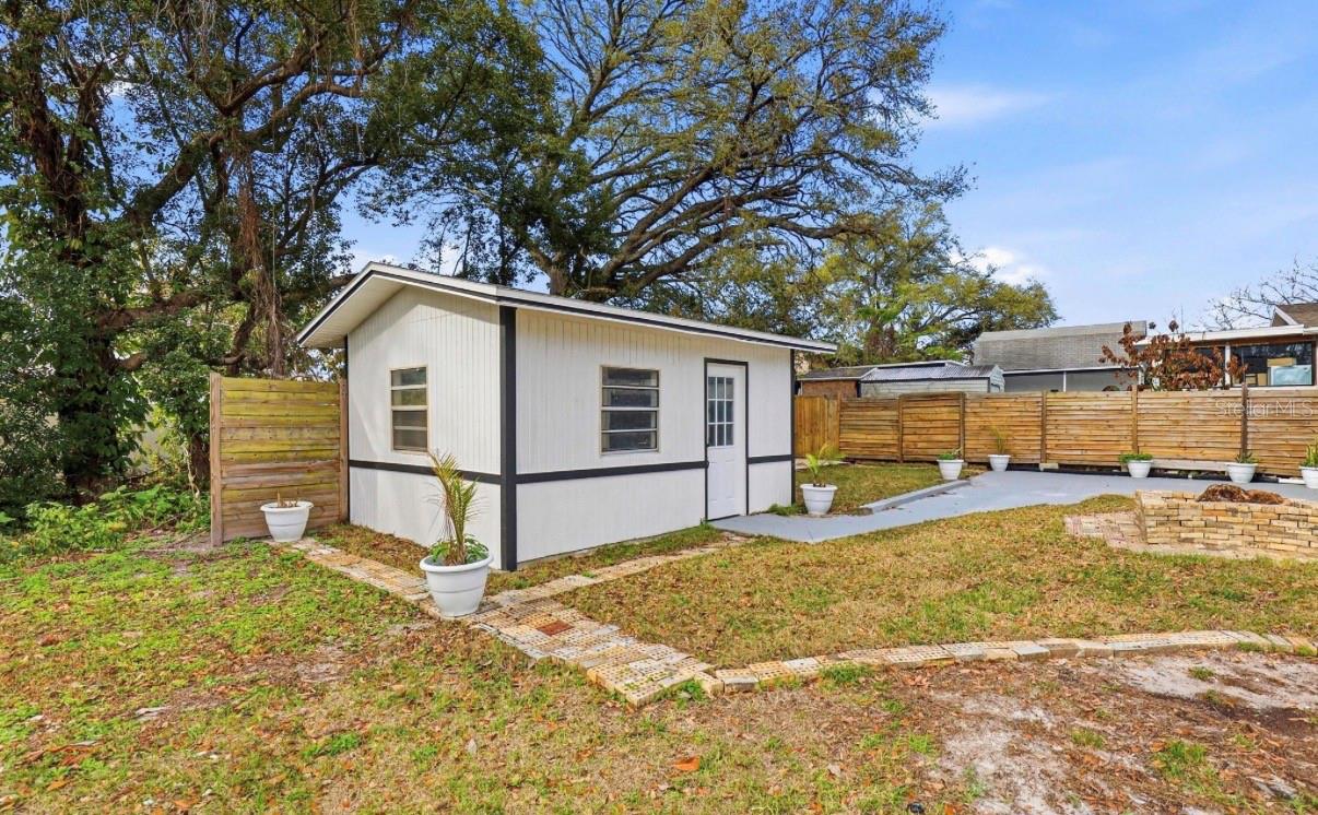 Image 51 of 67 For 2132 Bird Street