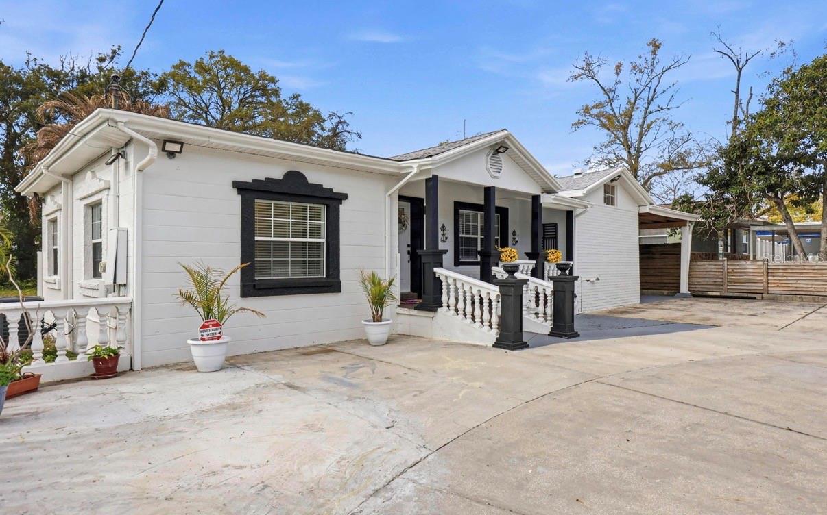 Image 7 of 67 For 2132 Bird Street