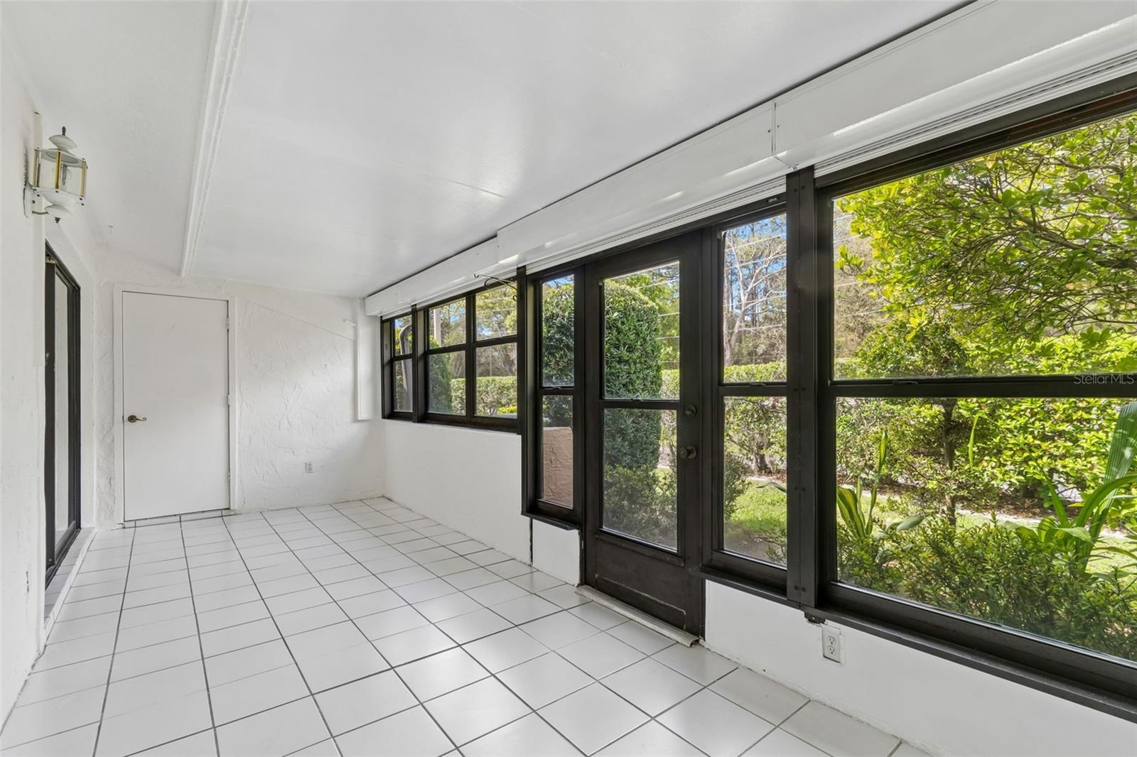 Image 21 of 25 For 9785 86th Avenue 9785