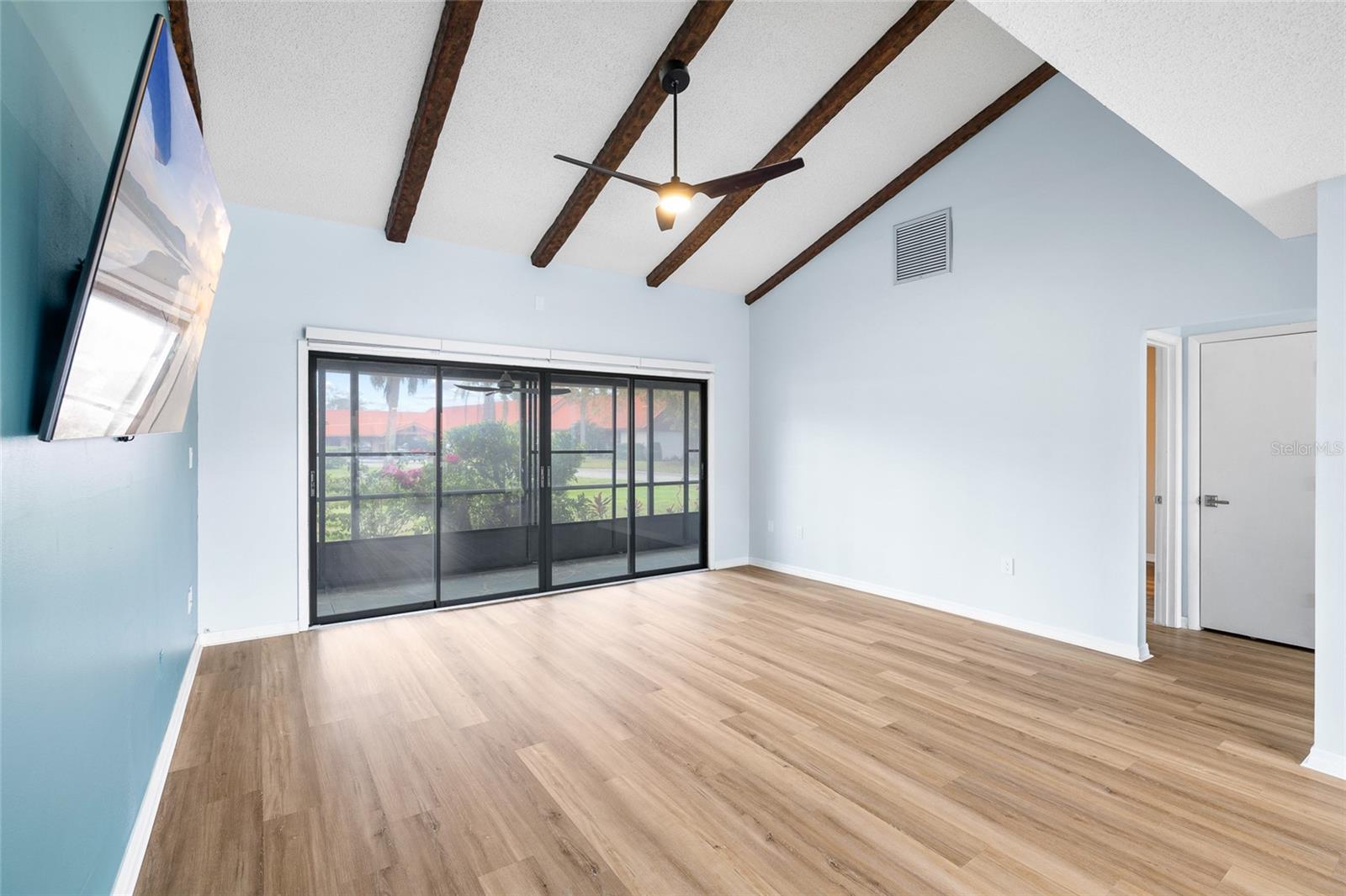 Image 13 of 37 For 6535 Draw Lane 85