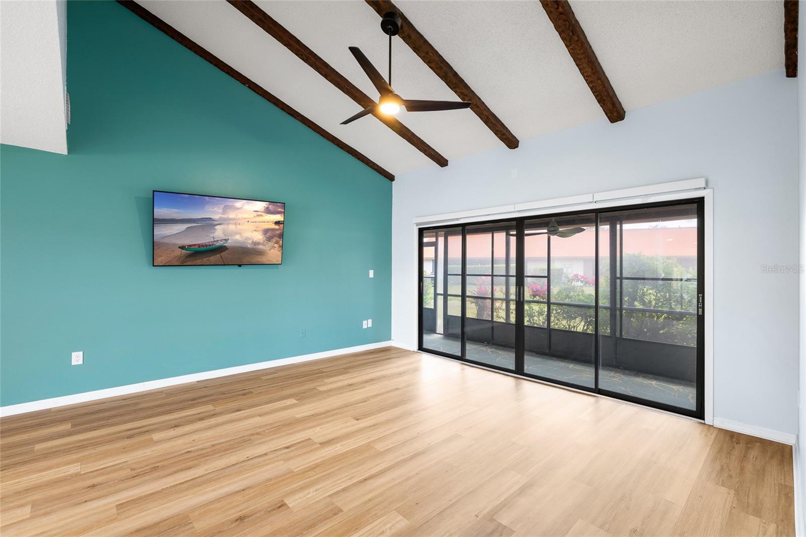 Image 16 of 37 For 6535 Draw Lane 85