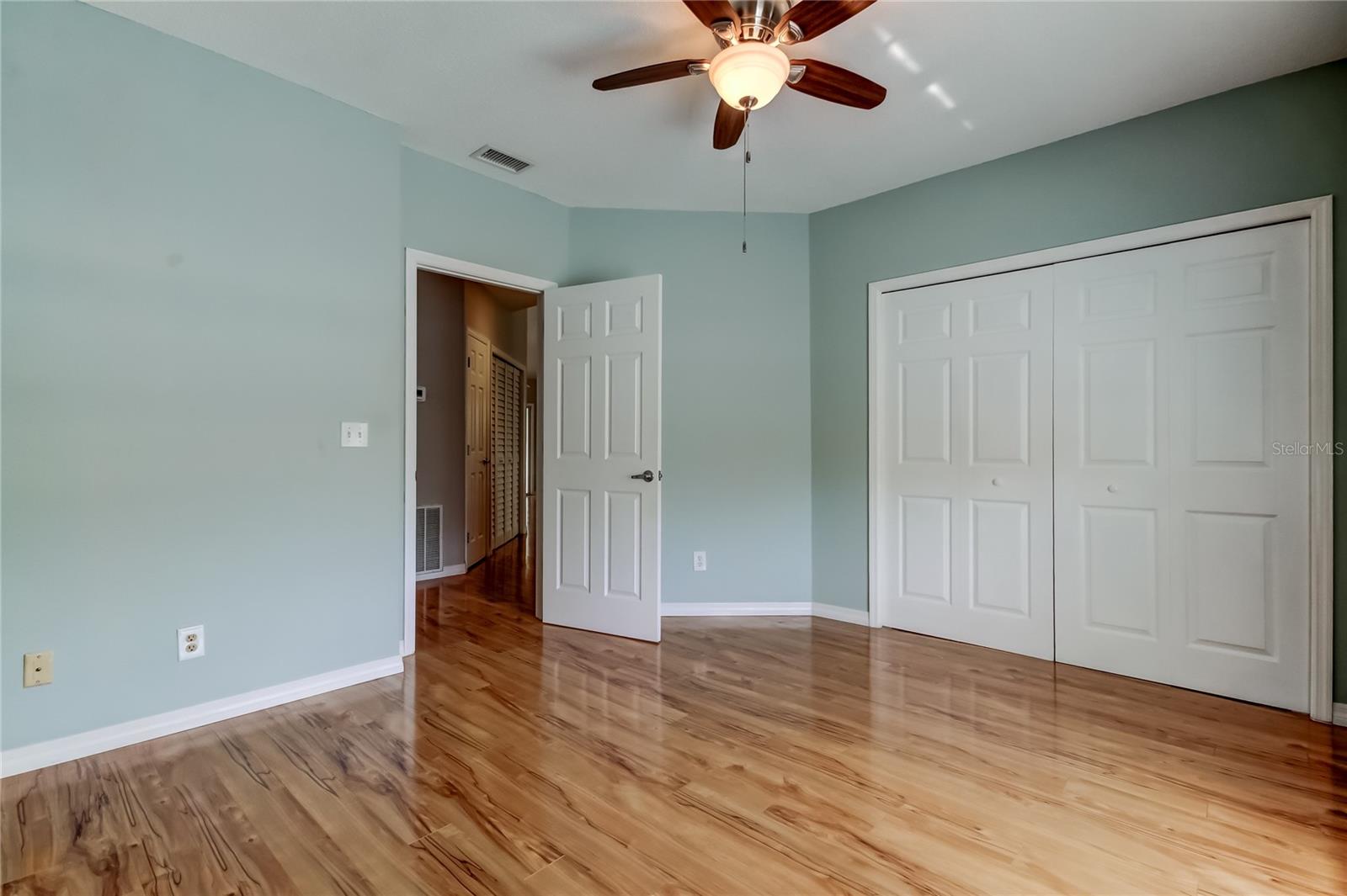 Image 14 of 50 For 11303 Shipwatch Lane 1865