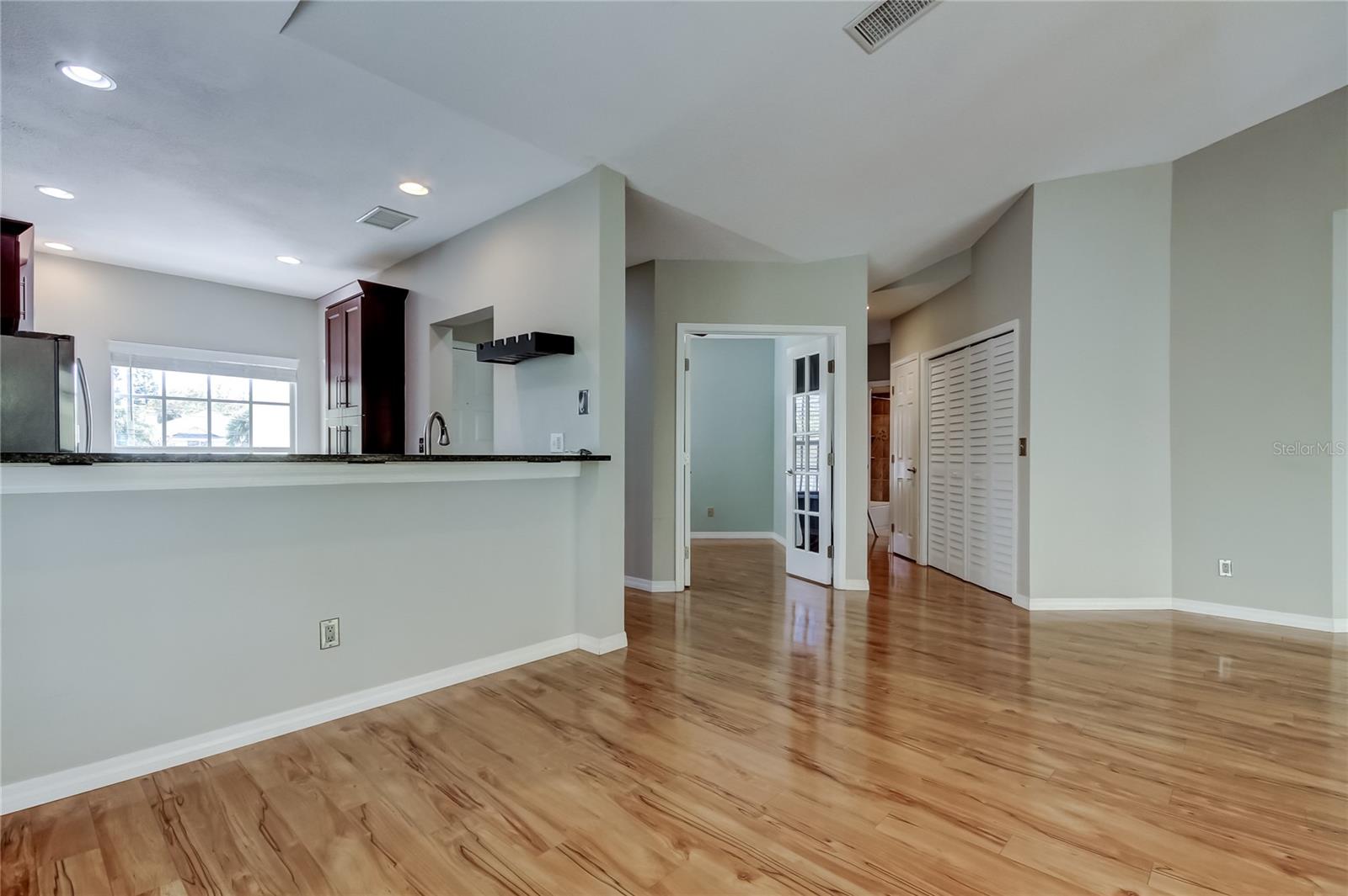 Image 20 of 50 For 11303 Shipwatch Lane 1865