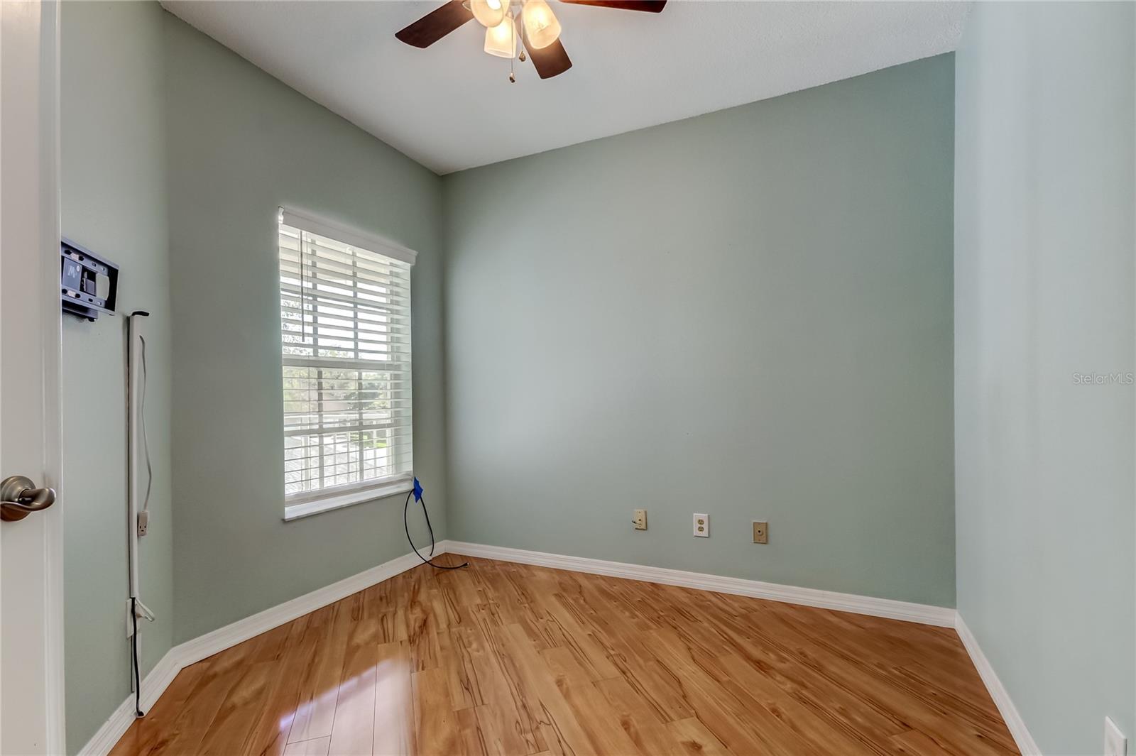 Image 28 of 50 For 11303 Shipwatch Lane 1865