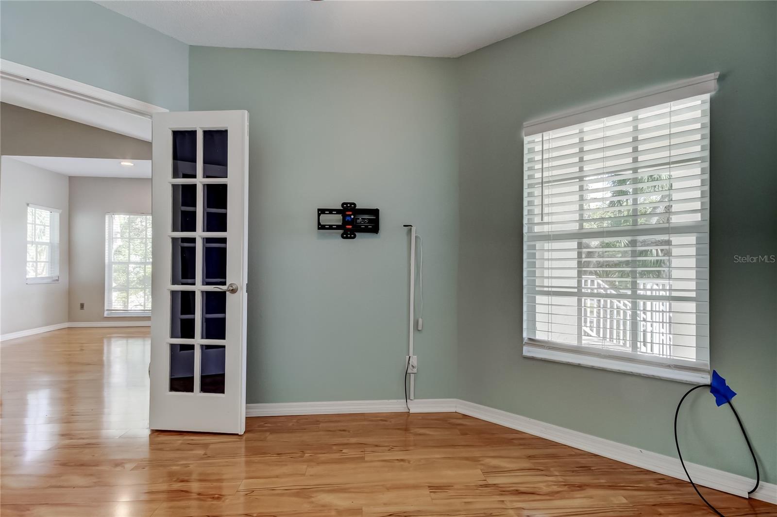 Image 29 of 50 For 11303 Shipwatch Lane 1865