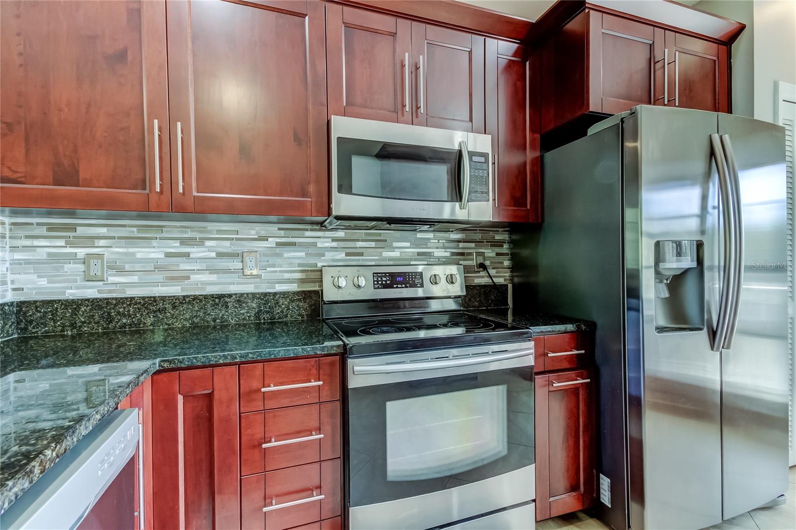 Image 35 of 50 For 11303 Shipwatch Lane 1865