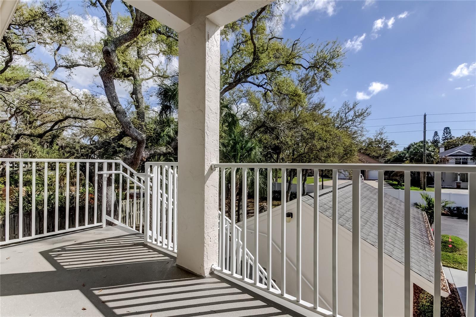 Image 46 of 50 For 11303 Shipwatch Lane 1865