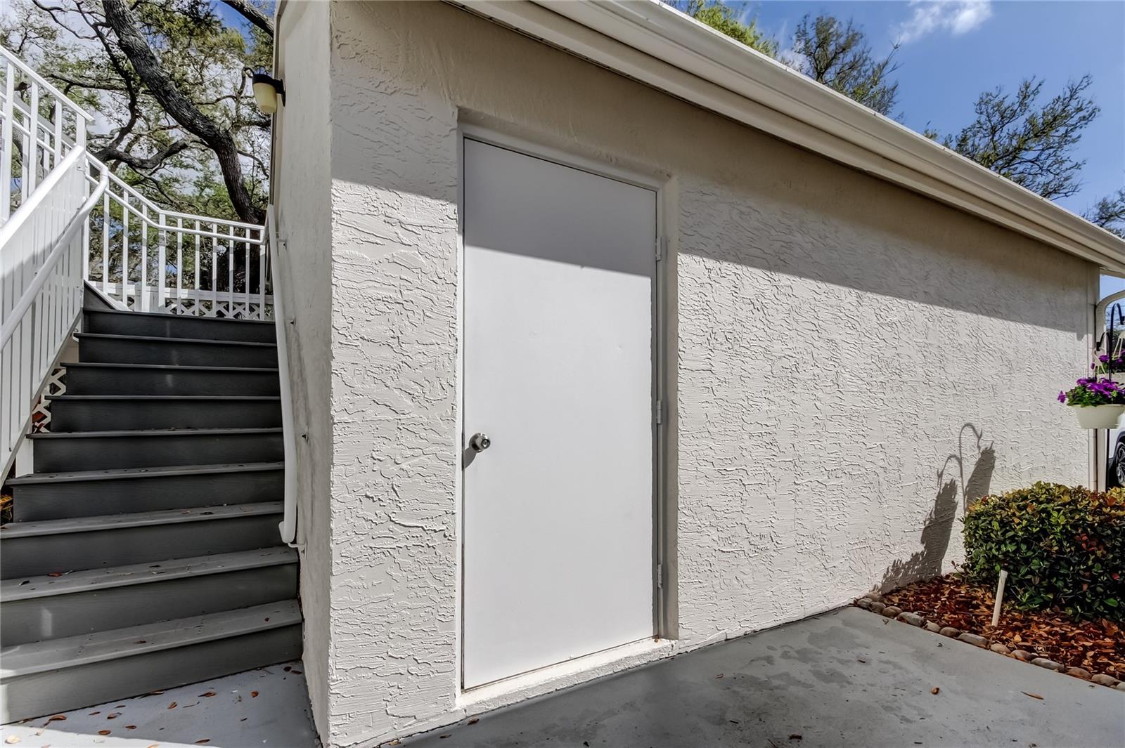 Image 47 of 50 For 11303 Shipwatch Lane 1865