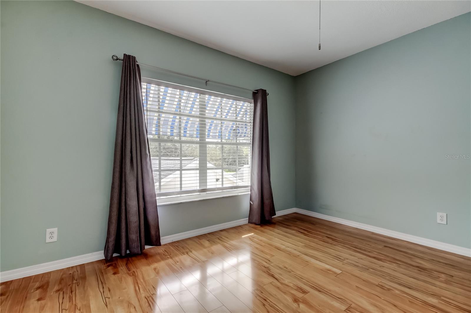 Image 7 of 50 For 11303 Shipwatch Lane 1865