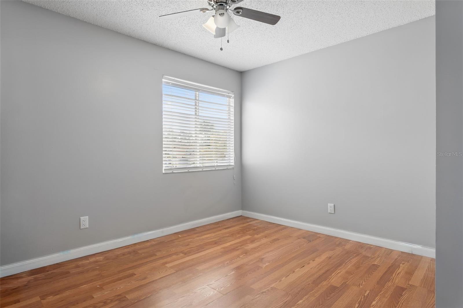 Image 16 of 30 For 11817 Branch Mooring Drive