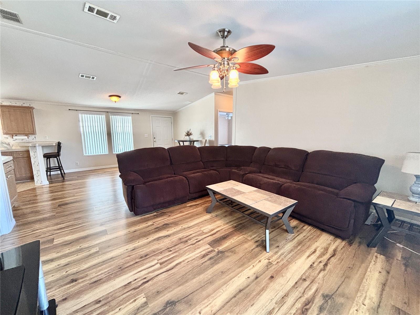Image 13 of 33 For 136 Americana Court Ne 230