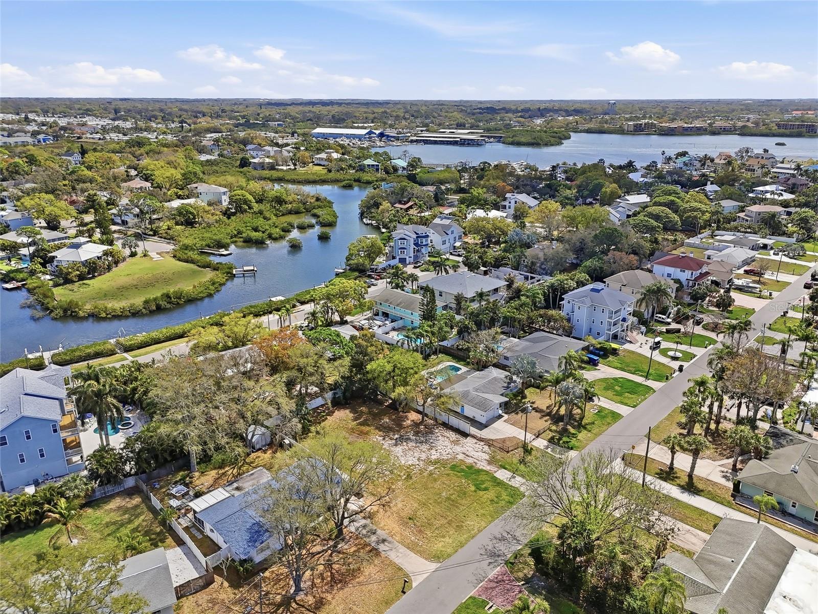 Image 14 of 41 For 216 Shore Drive