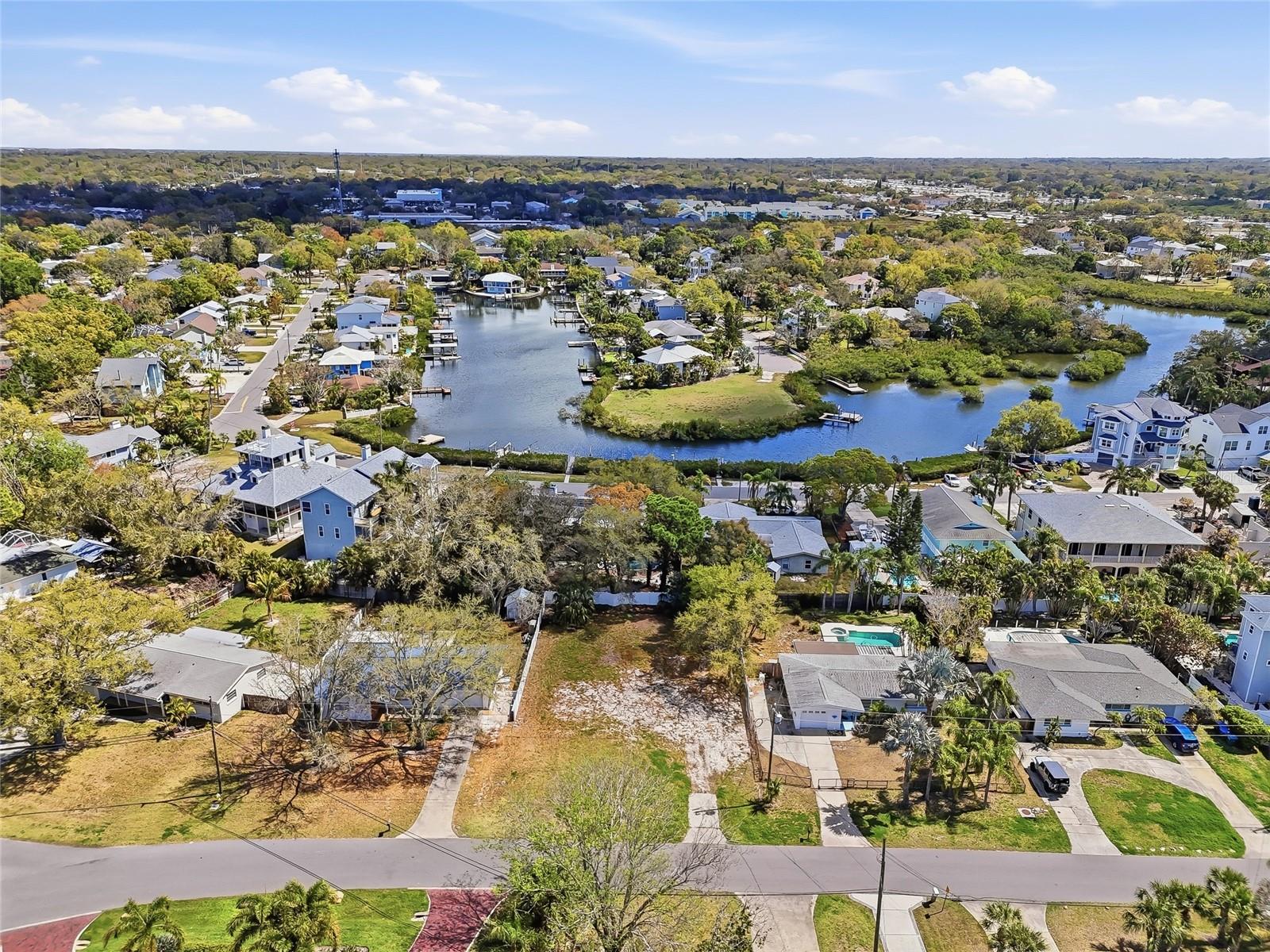 Image 20 of 41 For 216 Shore Drive