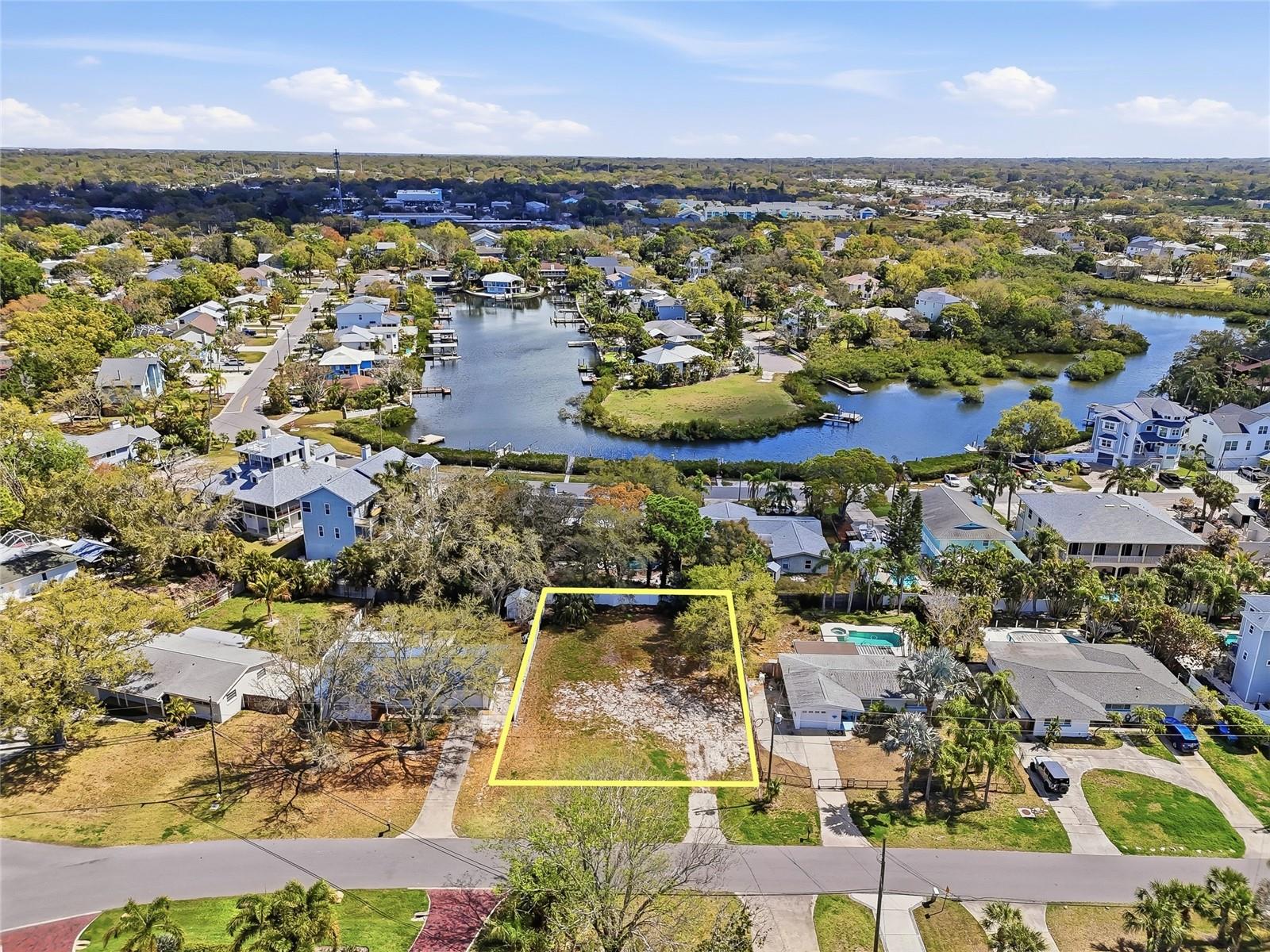 Image 21 of 41 For 216 Shore Drive