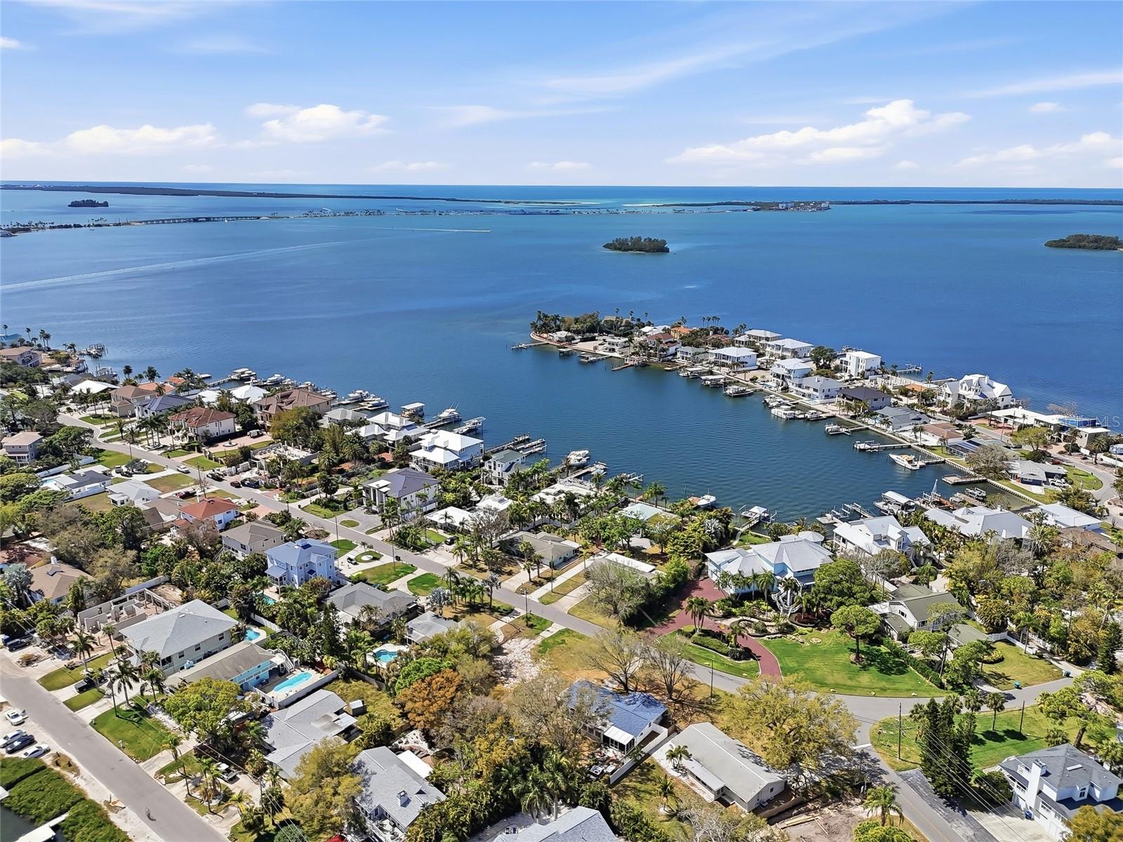 Image 28 of 41 For 216 Shore Drive