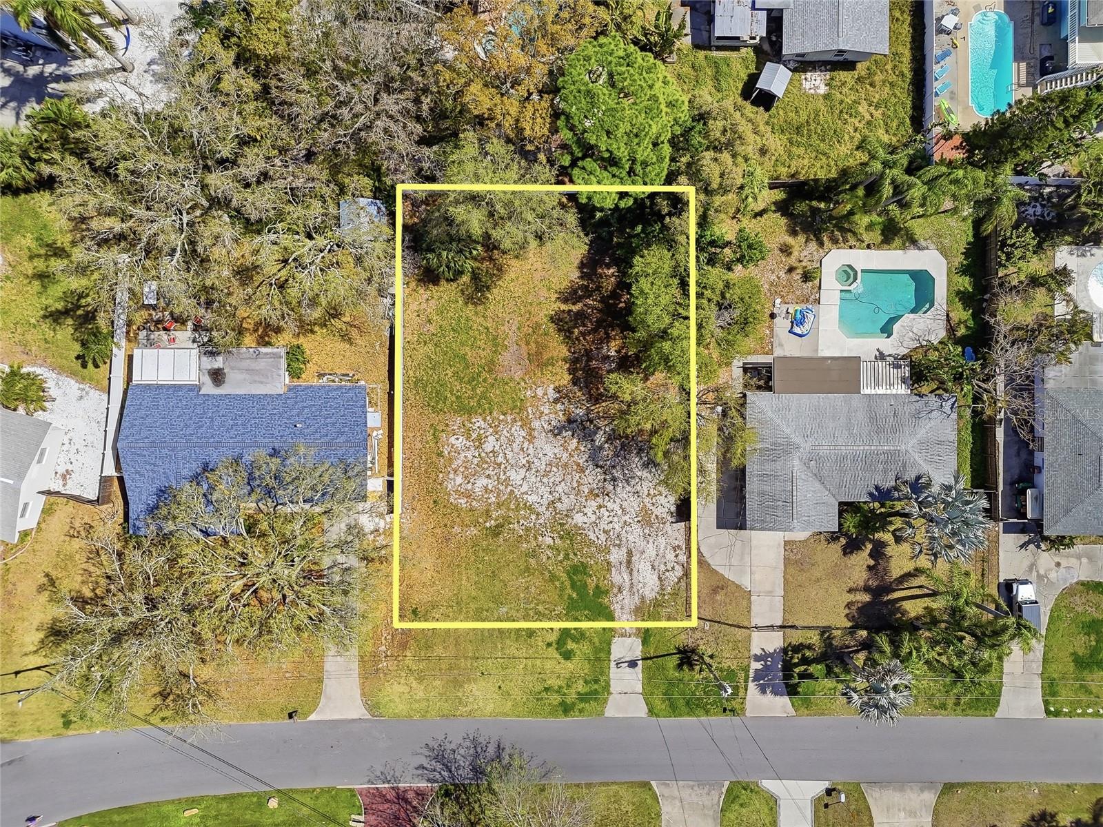 Image 31 of 41 For 216 Shore Drive