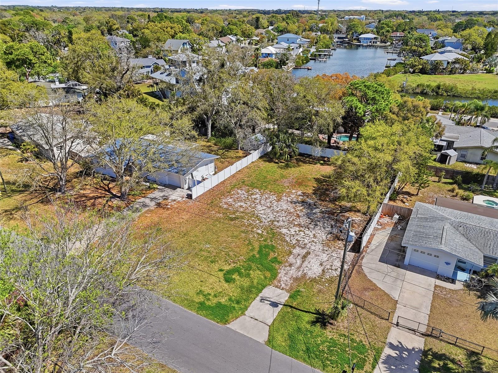 Image 32 of 41 For 216 Shore Drive