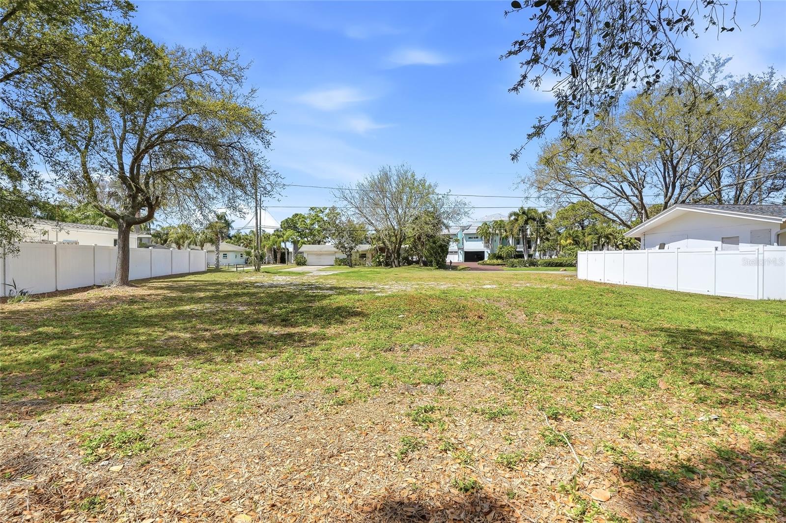 Image 5 of 41 For 216 Shore Drive