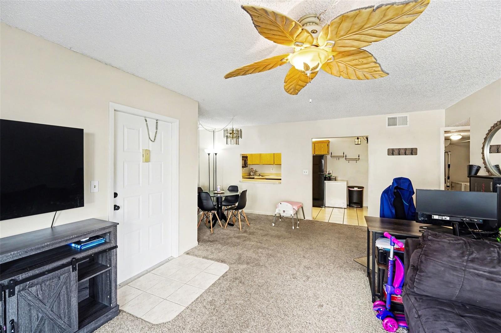 Image 4 of 14 For 1261 Pine Ridge Circle W D1