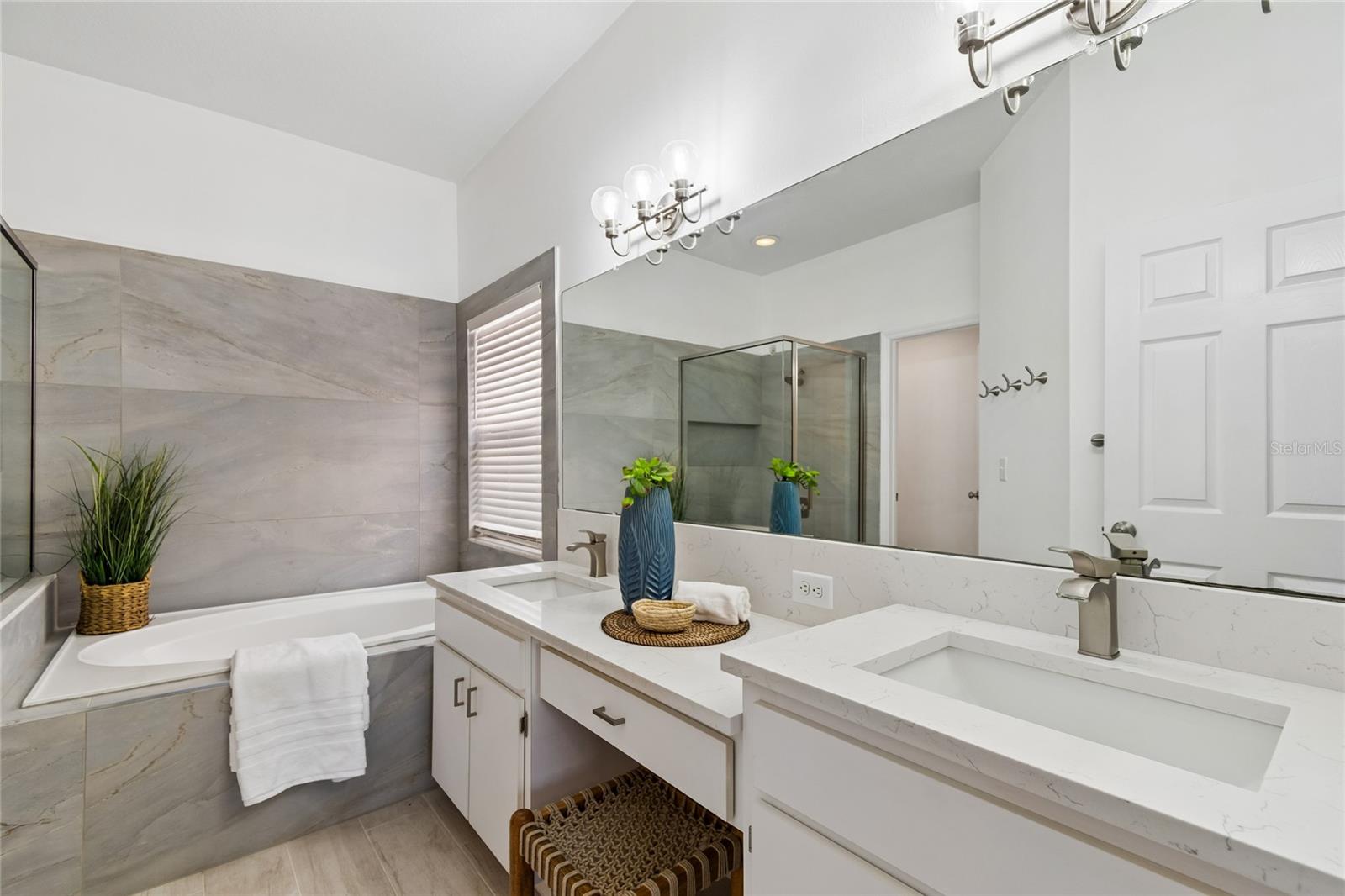 Image 19 of 34 For 8816 Cypress Hammock Drive