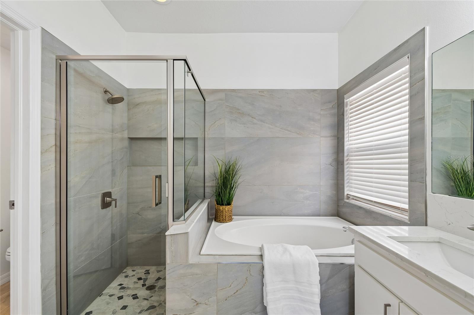 Image 20 of 34 For 8816 Cypress Hammock Drive