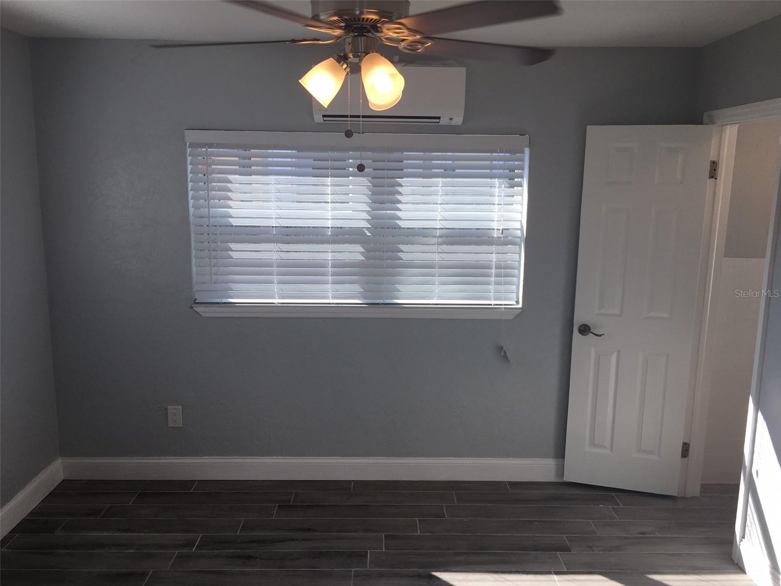 Image 5 of 9 For 214 12th Avenue N B